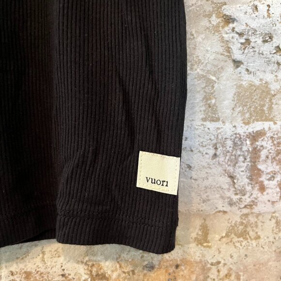Vuori | Cove Funnel Neck Tank | Black | Size S - Picture 4 of 6